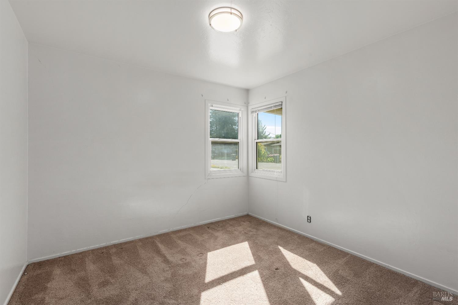 Detail Gallery Image 17 of 26 For 3469 Idaho Dr, Santa Rosa,  CA 95405 - 3 Beds | 1 Baths