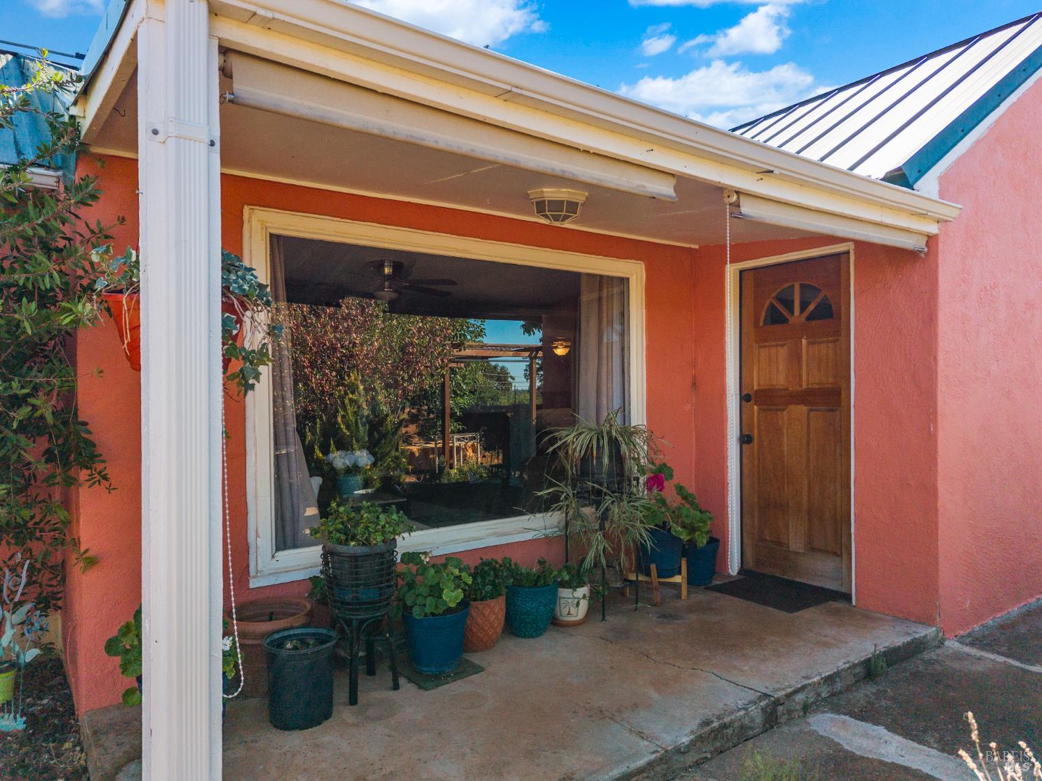 Detail Gallery Image 9 of 47 For 1720 E State Highway 20 Hwy, Upper Lake,  CA 95485 - 3 Beds | 1 Baths