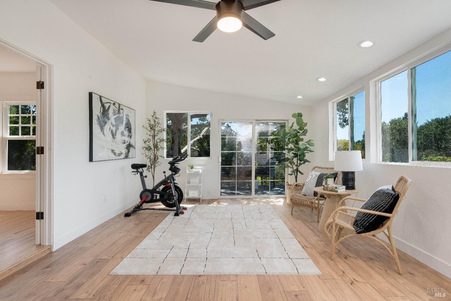 Detail Gallery Image 22 of 77 For 203 E 1st St, Napa,  CA 94559 - 4 Beds | 2/1 Baths