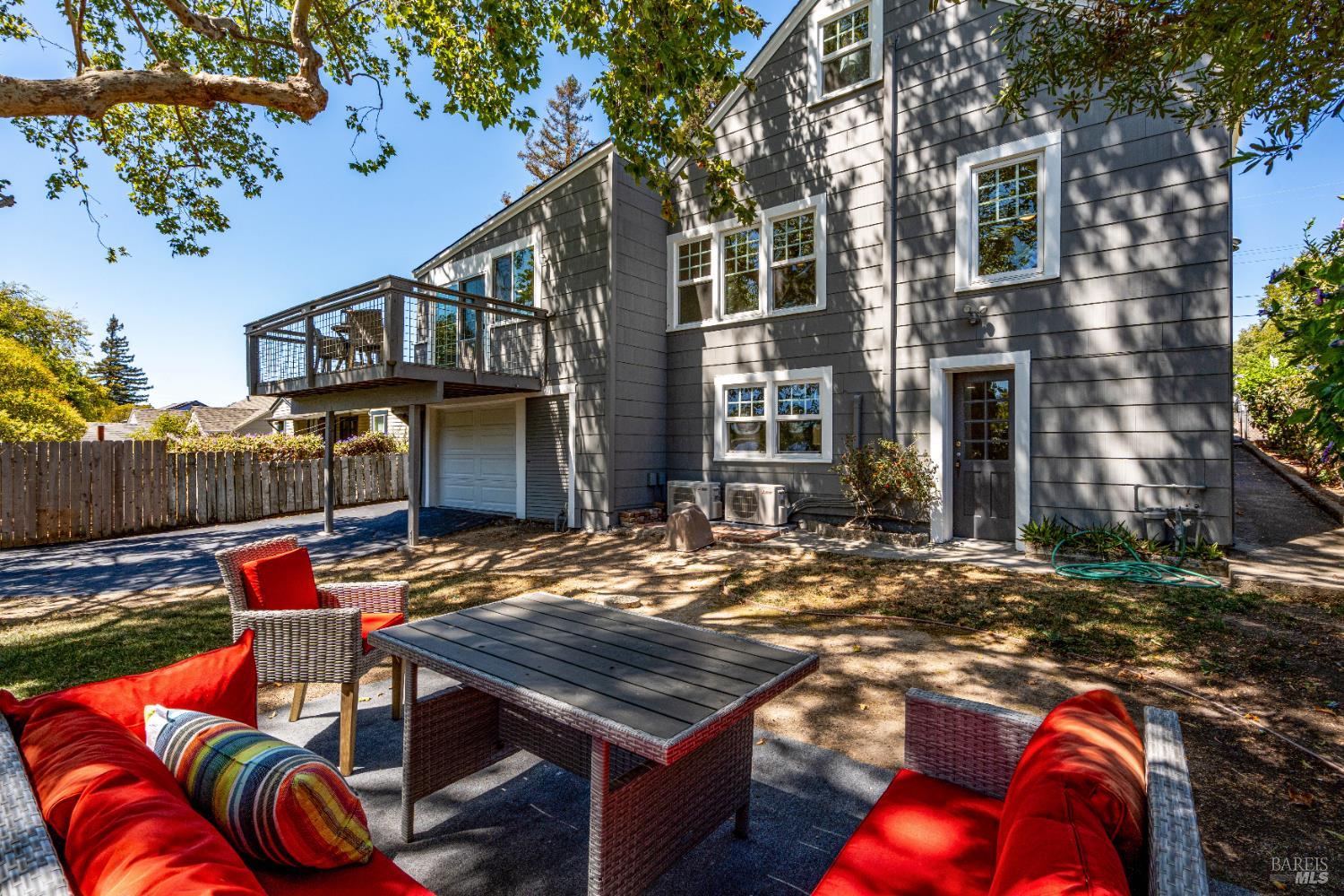 Detail Gallery Image 49 of 77 For 203 E 1st St, Napa,  CA 94559 - 4 Beds | 2/1 Baths