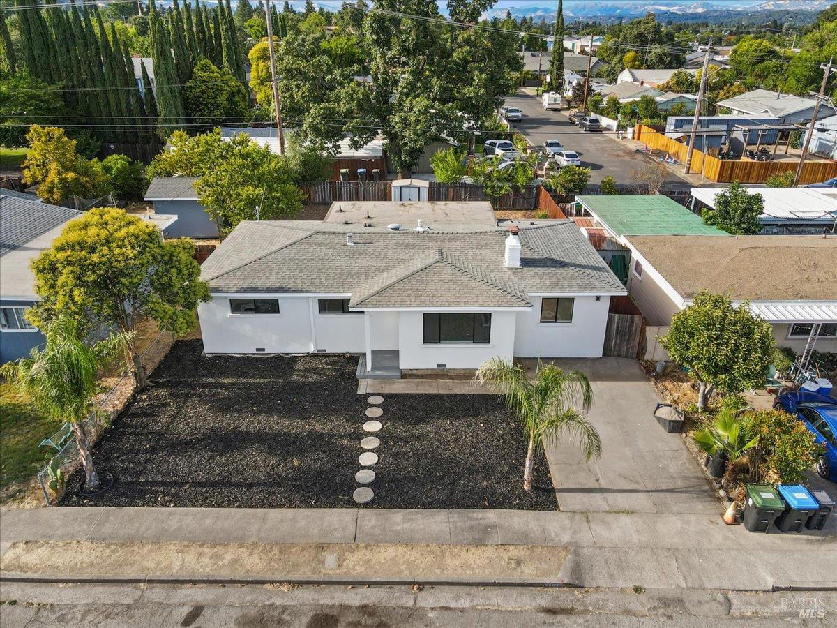 Detail Gallery Image 1 of 40 For 110 Tedford Ave, Ukiah,  CA 94565 - 4 Beds | 3 Baths