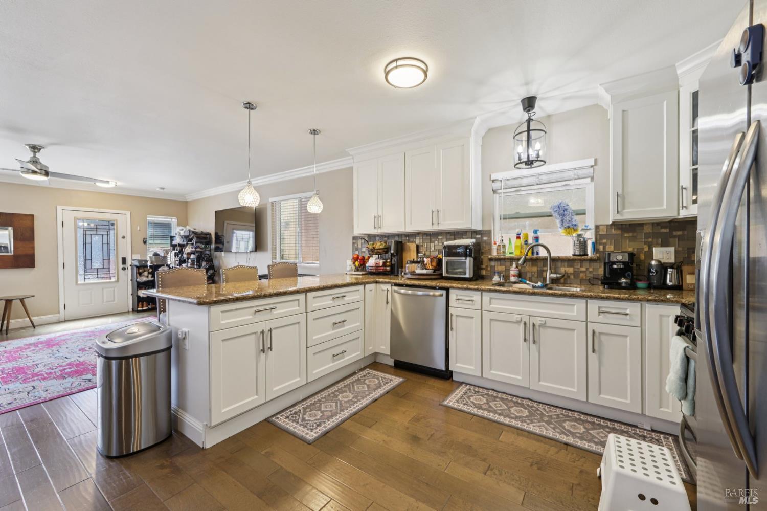 Detail Gallery Image 9 of 41 For 1210 Florida St, Vallejo,  CA 94590 - 3 Beds | 2 Baths
