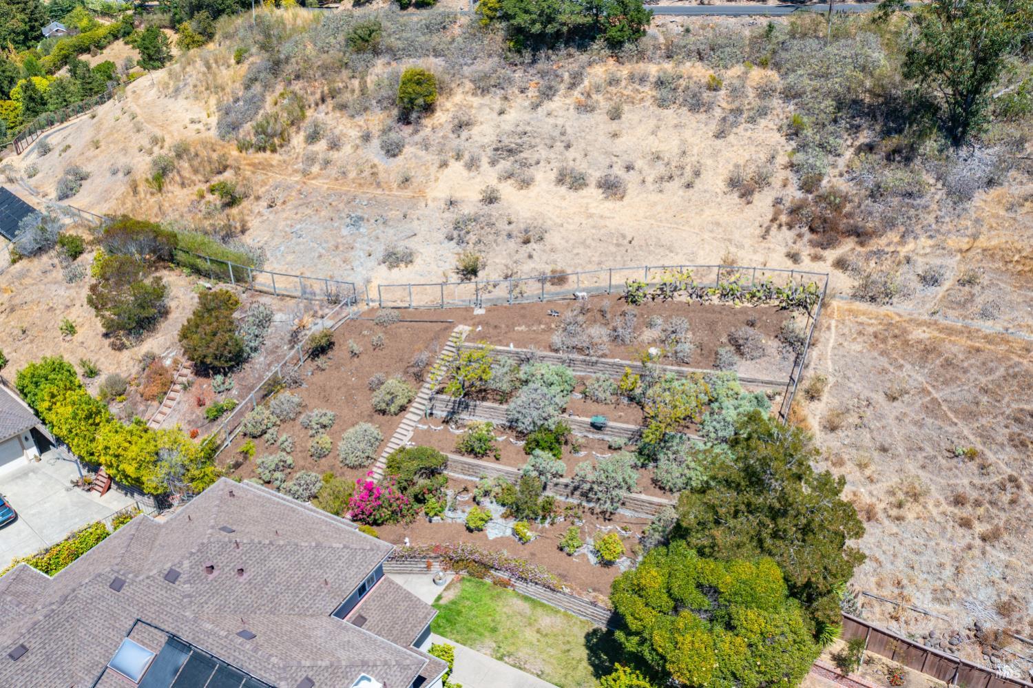Detail Gallery Image 22 of 25 For 63 Bay Way, San Rafael,  CA 94901 - 4 Beds | 3/1 Baths