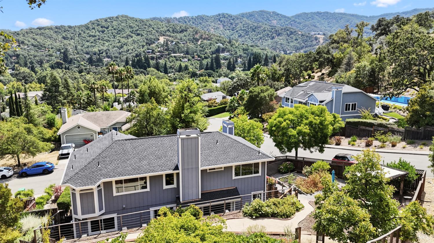 Detail Gallery Image 29 of 31 For 201 Deborah Ct, Novato,  CA 94949 - 4 Beds | 3 Baths