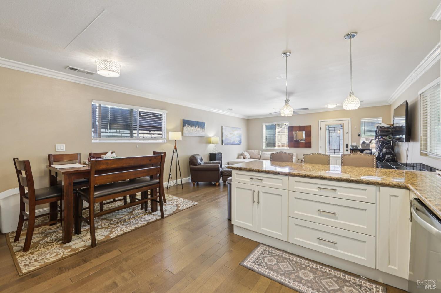 Detail Gallery Image 7 of 41 For 1210 Florida St, Vallejo,  CA 94590 - 3 Beds | 2 Baths