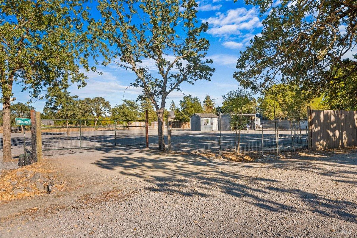 Detail Gallery Image 67 of 77 For 10150 Los Amigos Rd, Windsor,  CA 95492 - 4 Beds | 3/1 Baths