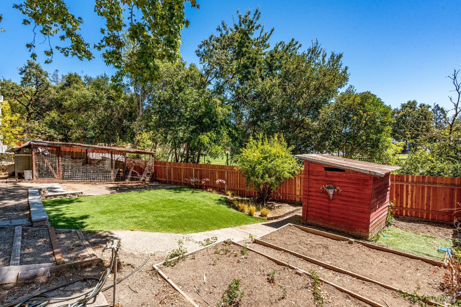 Detail Gallery Image 55 of 77 For 203 E 1st St, Napa,  CA 94559 - 4 Beds | 2/1 Baths