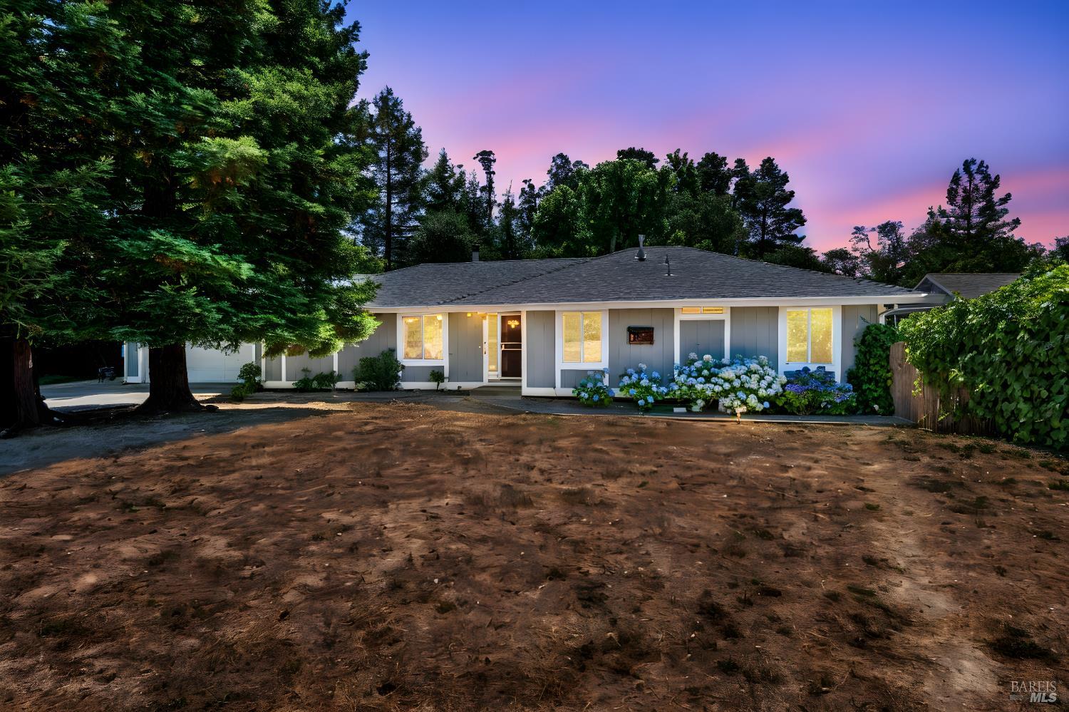 Detail Gallery Image 7 of 51 For 5414 Hessel Ave, Sebastopol,  CA 95472 - 3 Beds | 2 Baths