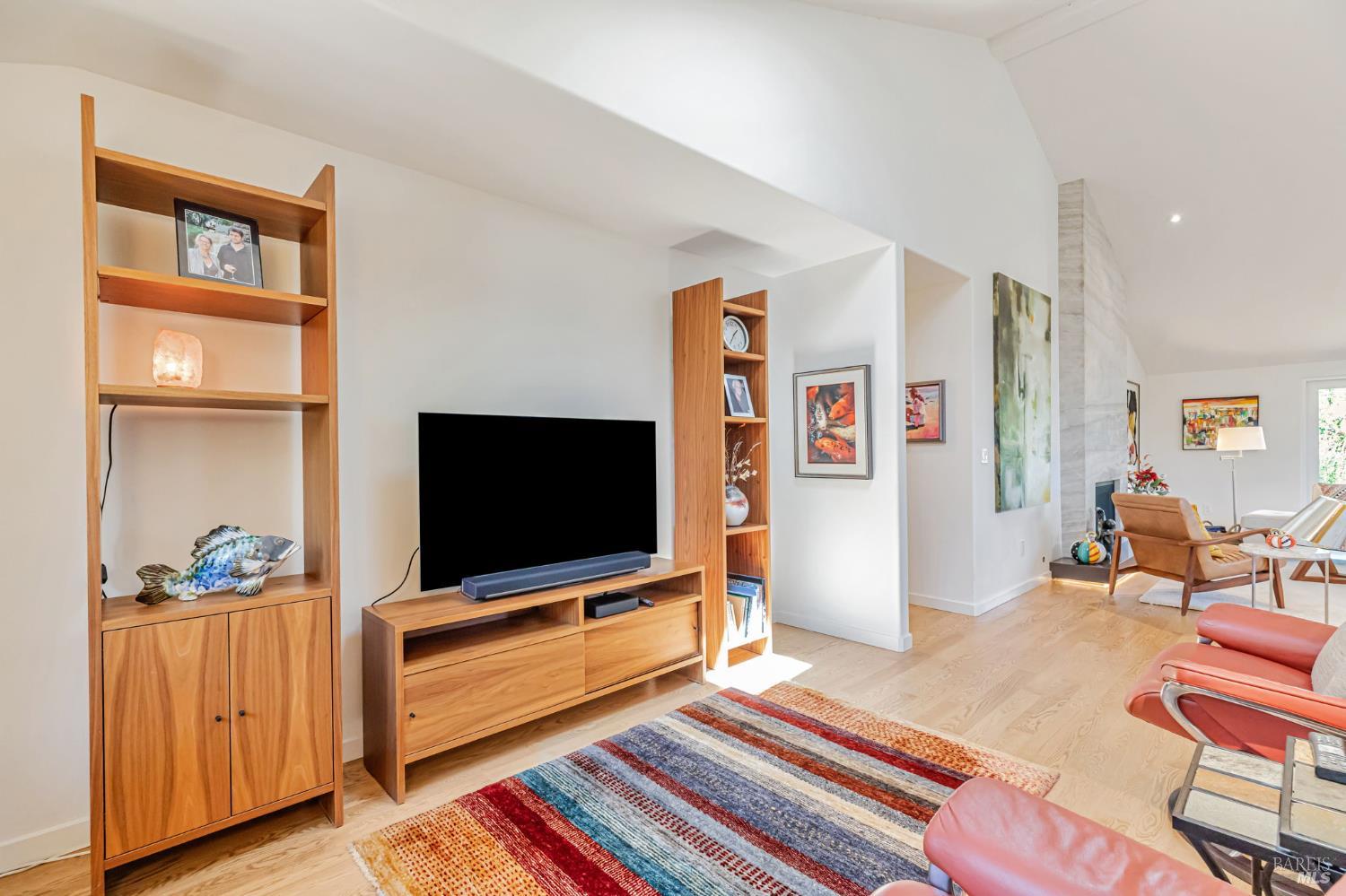 Detail Gallery Image 6 of 36 For 464 Oak Brook Ct, Santa Rosa,  CA 95409 - 2 Beds | 2 Baths