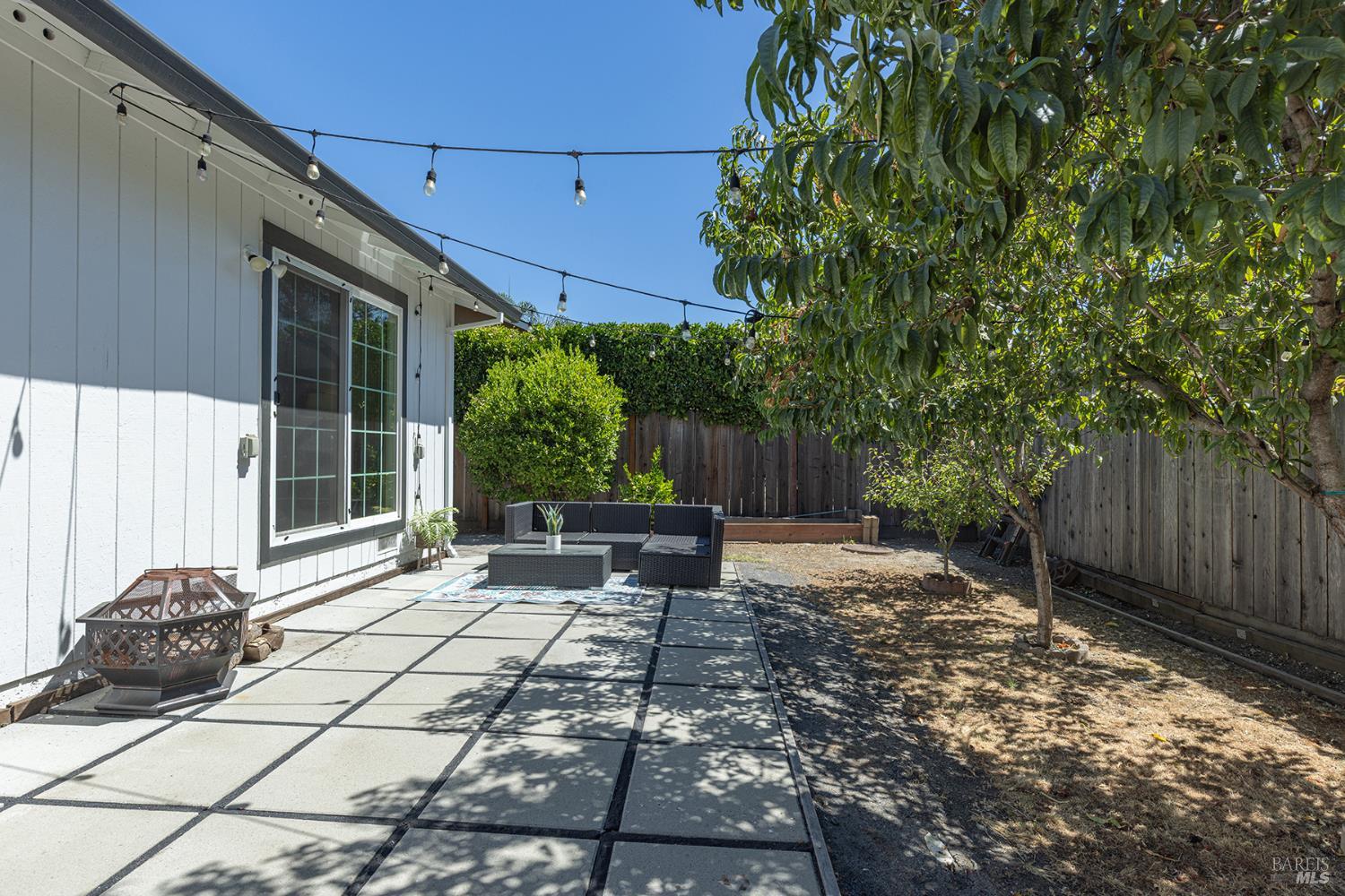 Detail Gallery Image 24 of 27 For 1538 Surrey Dr, Santa Rosa,  CA 95401 - 2 Beds | 1 Baths