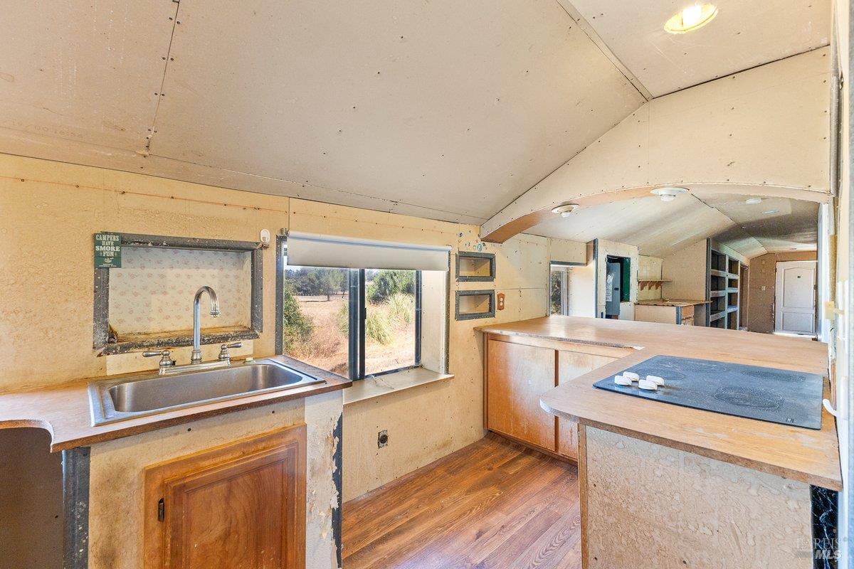 Detail Gallery Image 56 of 67 For 300 W Railroad Ave, Cotati,  CA 94931 - 3 Beds | 3 Baths