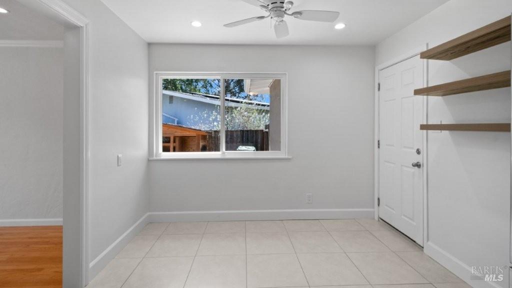Detail Gallery Image 9 of 33 For 85 Clausing Ct, Novato,  CA 94945 - 3 Beds | 2 Baths