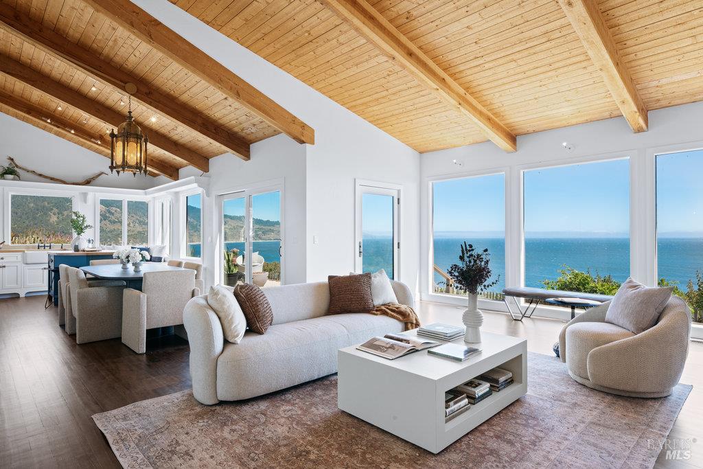 Detail Gallery Image 6 of 23 For 77 Crescente Ave, Bolinas,  CA 94924 - 4 Beds | 3 Baths