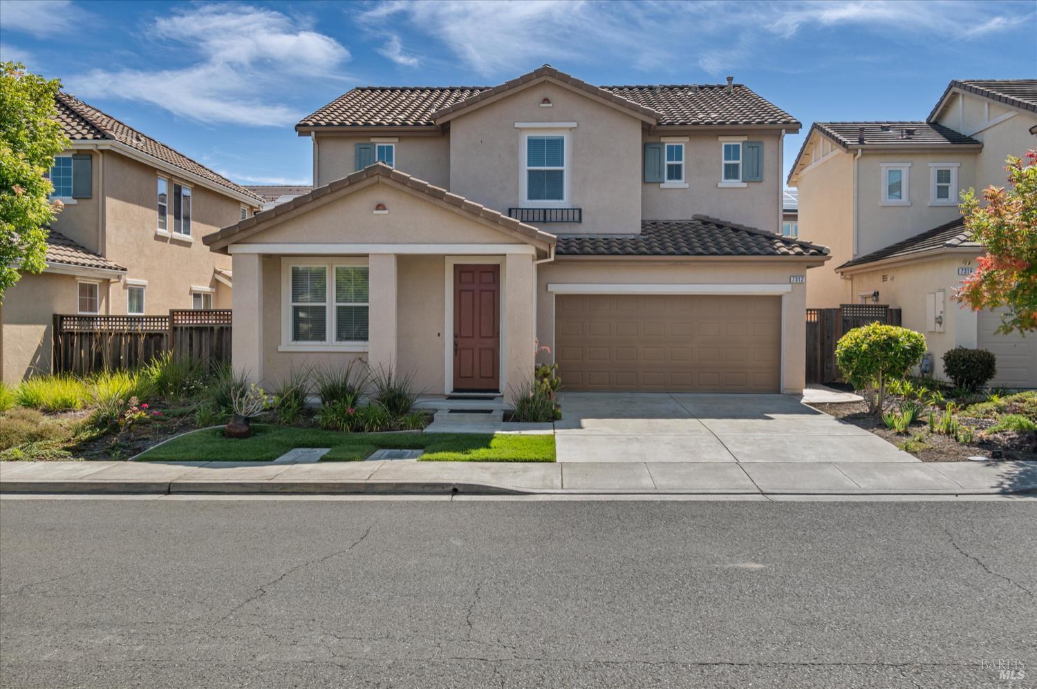 Detail Gallery Image 2 of 13 For 7312 Abbey Dr, Vallejo,  CA 94591 - 5 Beds | 3 Baths