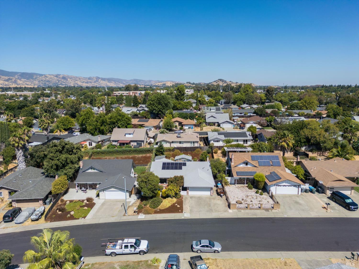 Detail Gallery Image 33 of 33 For 131 Hartford Ave, Vacaville,  CA 95687 - 4 Beds | 2 Baths