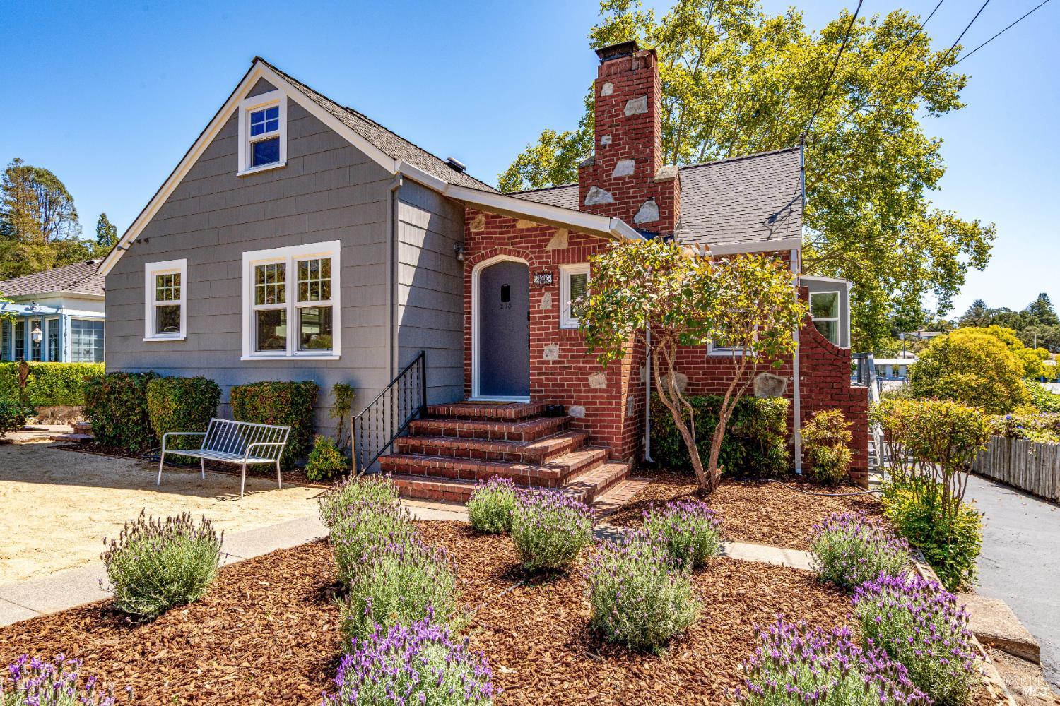Detail Gallery Image 1 of 77 For 203 E 1st St, Napa,  CA 94559 - 4 Beds | 2/1 Baths