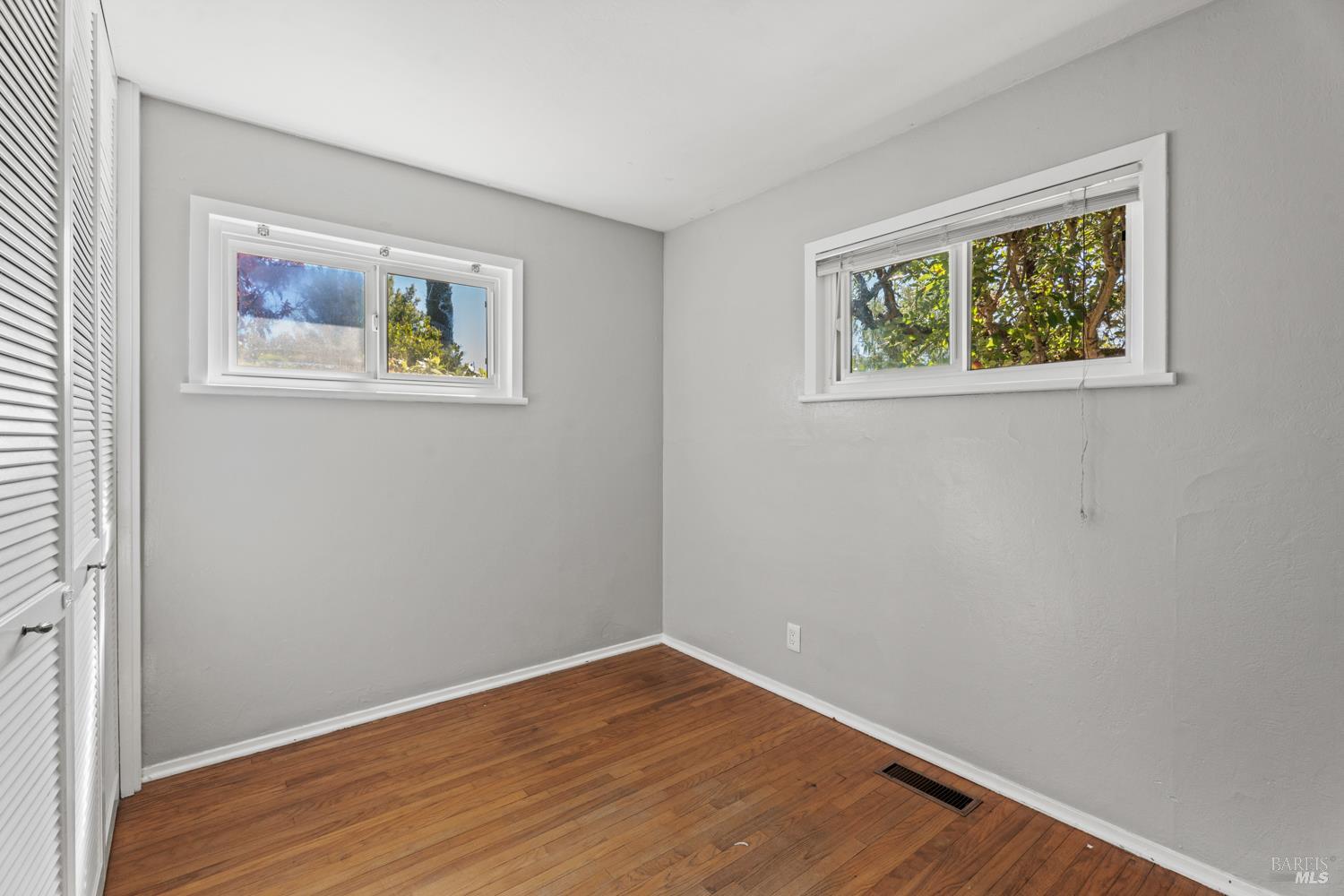 Detail Gallery Image 15 of 25 For 611 Hawthorne Ln, Willits,  CA 95490 - 2 Beds | 1 Baths