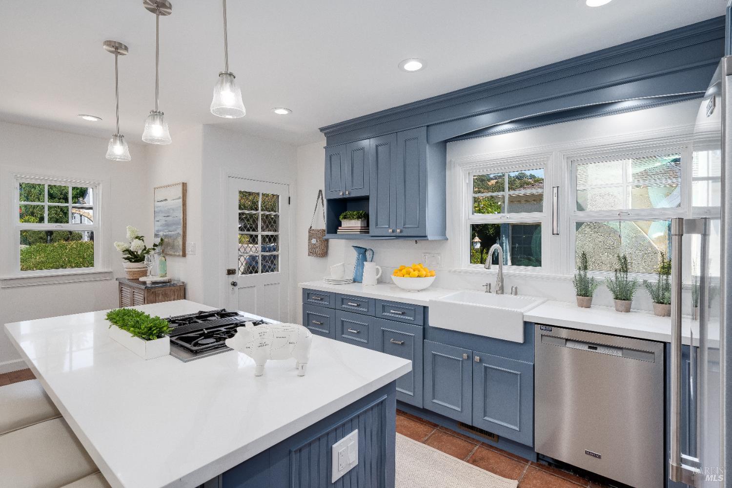 Detail Gallery Image 17 of 77 For 203 E 1st St, Napa,  CA 94559 - 4 Beds | 2/1 Baths