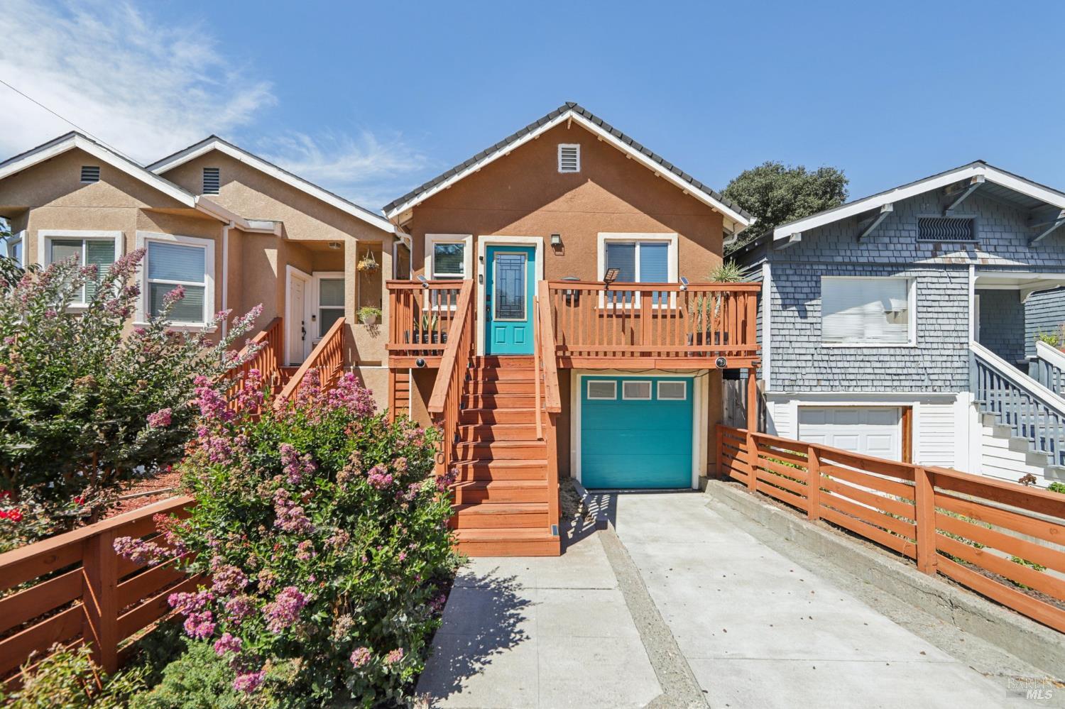 Detail Gallery Image 1 of 41 For 1210 Florida St, Vallejo,  CA 94590 - 3 Beds | 2 Baths