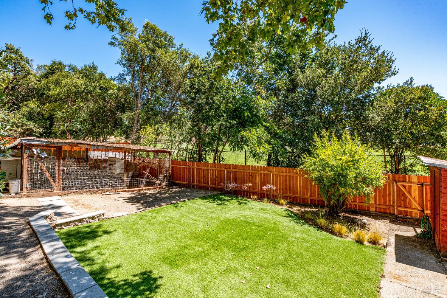 Detail Gallery Image 54 of 77 For 203 E 1st St, Napa,  CA 94559 - 4 Beds | 2/1 Baths
