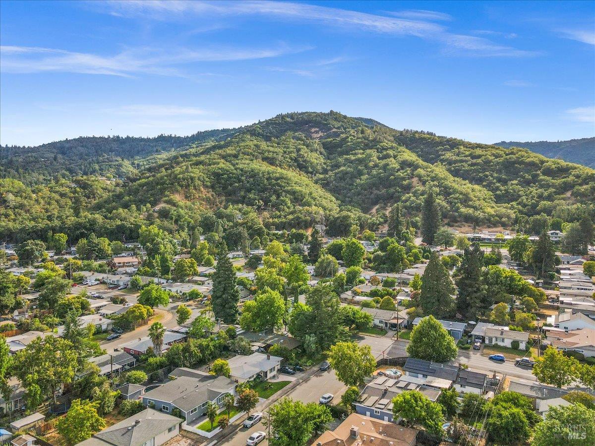 Detail Gallery Image 35 of 40 For 110 Tedford Ave, Ukiah,  CA 94565 - 4 Beds | 3 Baths
