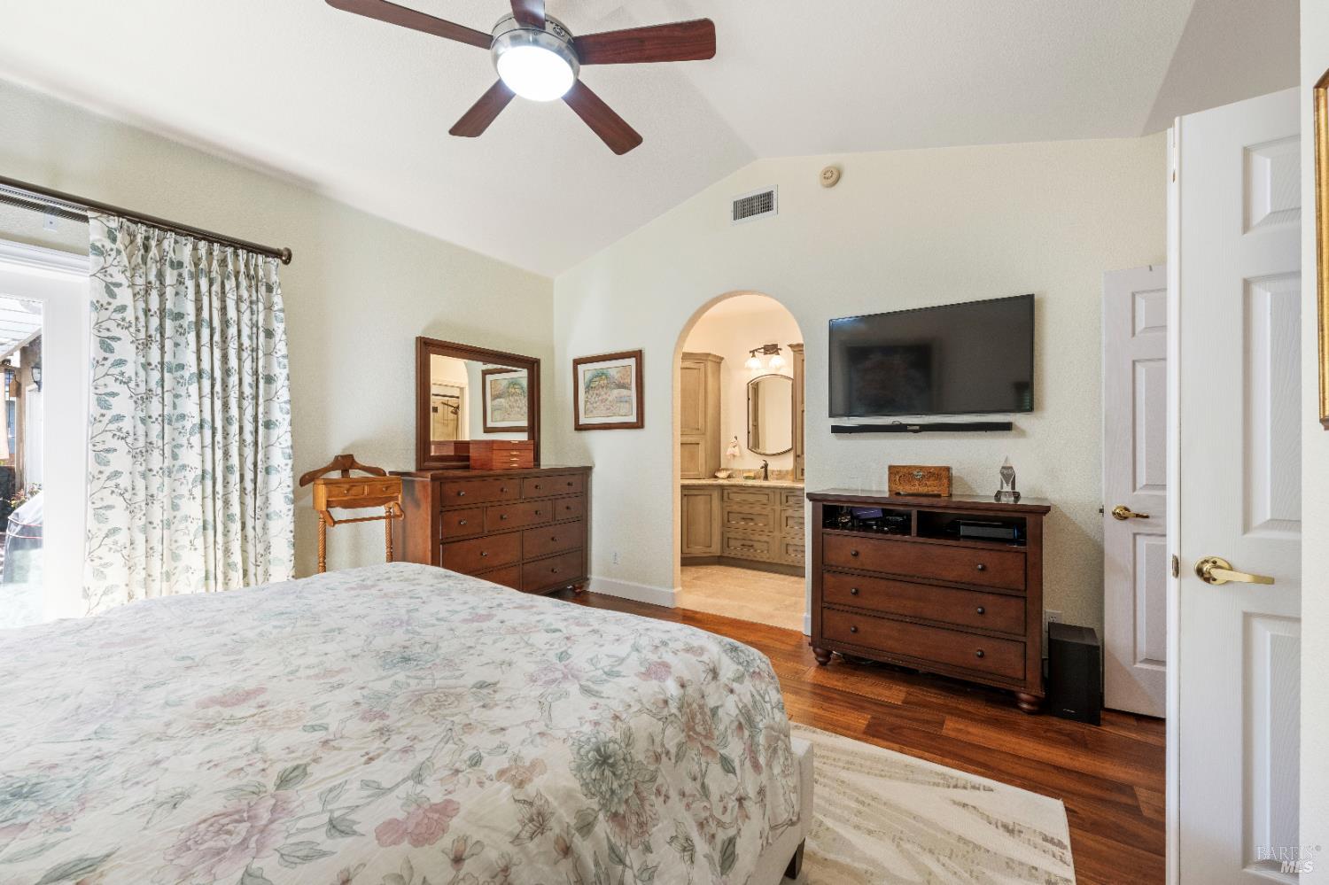 Detail Gallery Image 25 of 54 For 967 Cedar Brook Ln, Vacaville,  CA 95687 - 4 Beds | 2/1 Baths