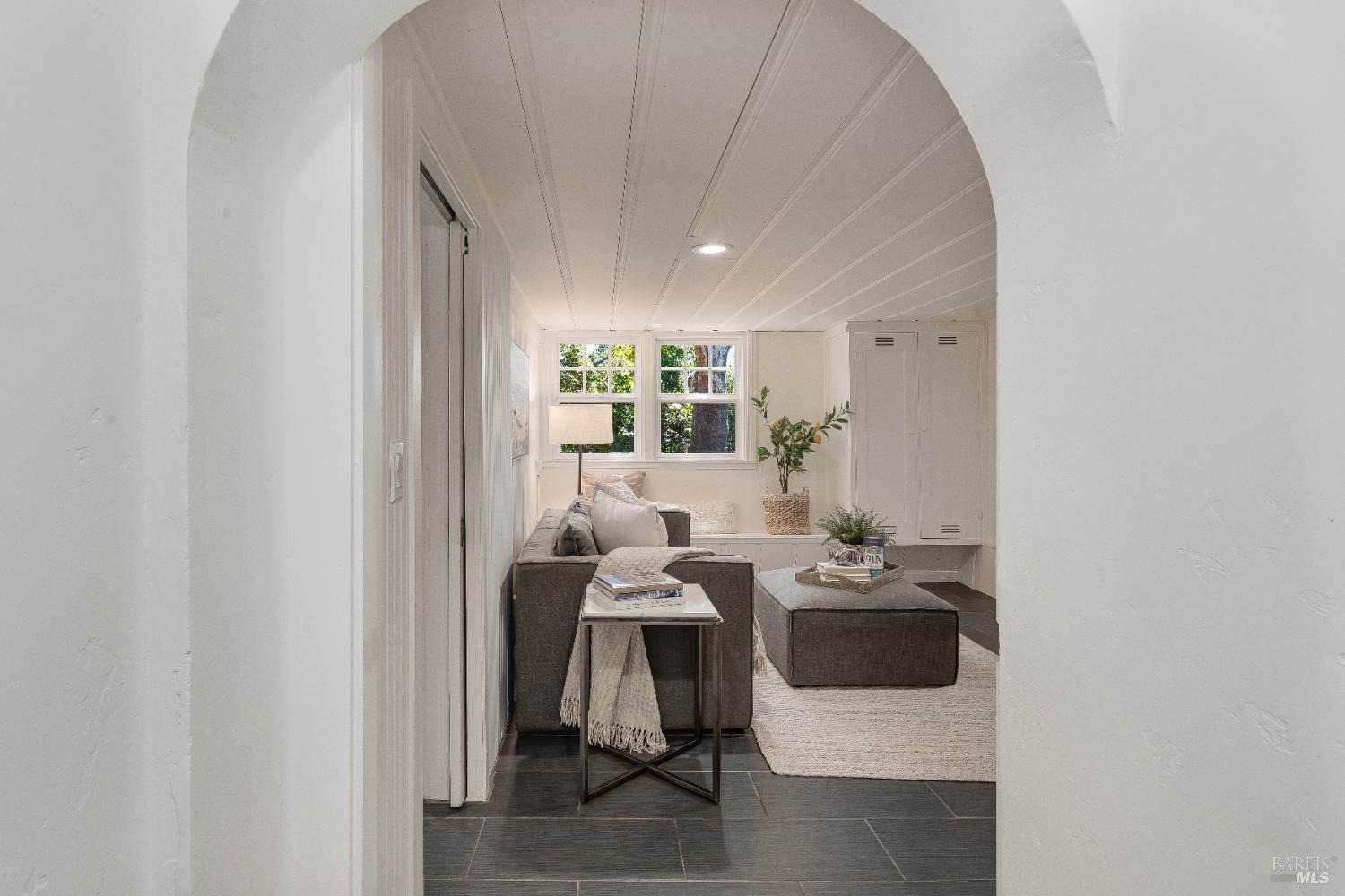 Detail Gallery Image 29 of 77 For 203 E 1st St, Napa,  CA 94559 - 4 Beds | 2/1 Baths