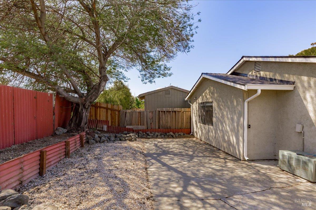 Detail Gallery Image 28 of 44 For 987 Daniel St, Fairfield,  CA 94533 - 2 Beds | 2 Baths
