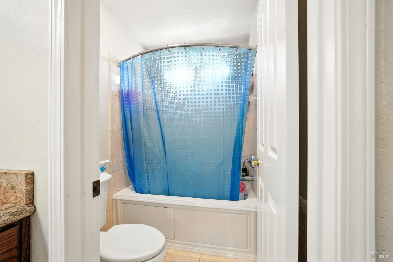 Detail Gallery Image 20 of 28 For 330 Engell Ct, Suisun City,  CA 94585 - 3 Beds | 2/1 Baths