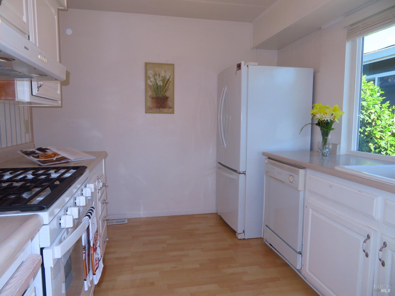 Detail Gallery Image 5 of 21 For 1945 Piner Rd 105, Santa Rosa,  CA 95403 - 2 Beds | 2 Baths
