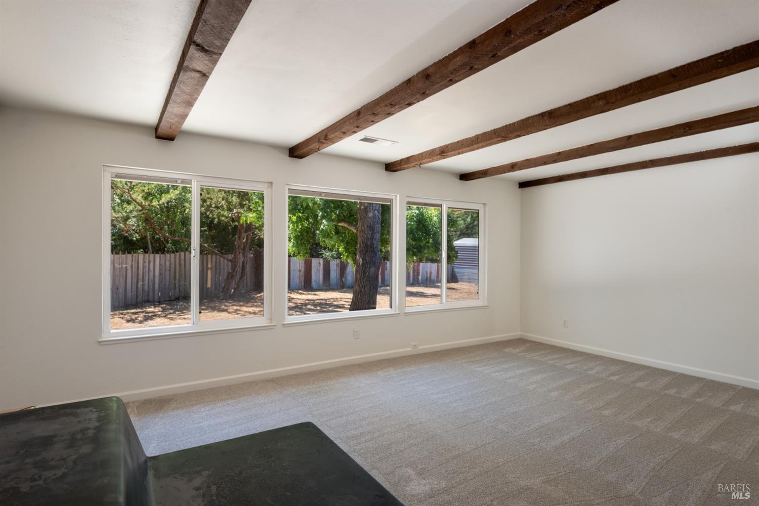 Detail Gallery Image 12 of 51 For 5414 Hessel Ave, Sebastopol,  CA 95472 - 3 Beds | 2 Baths