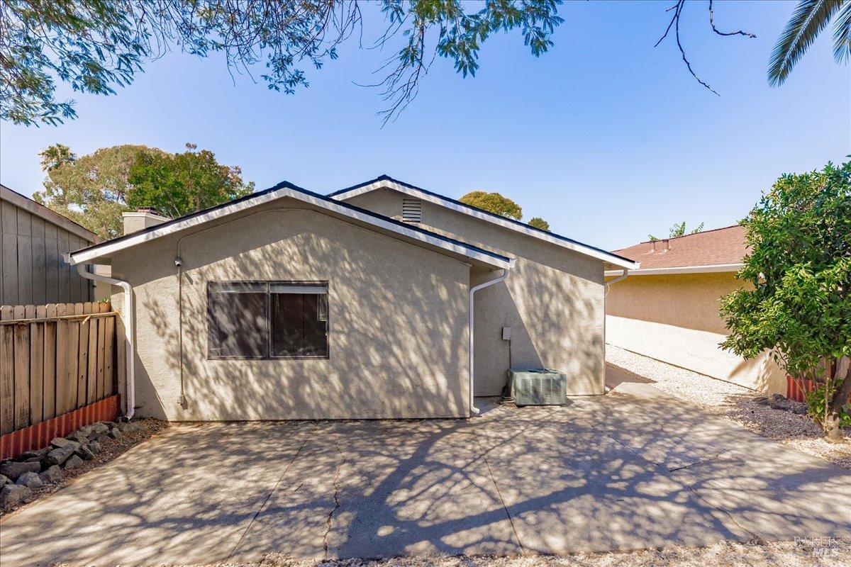 Detail Gallery Image 30 of 44 For 987 Daniel St, Fairfield,  CA 94533 - 2 Beds | 2 Baths