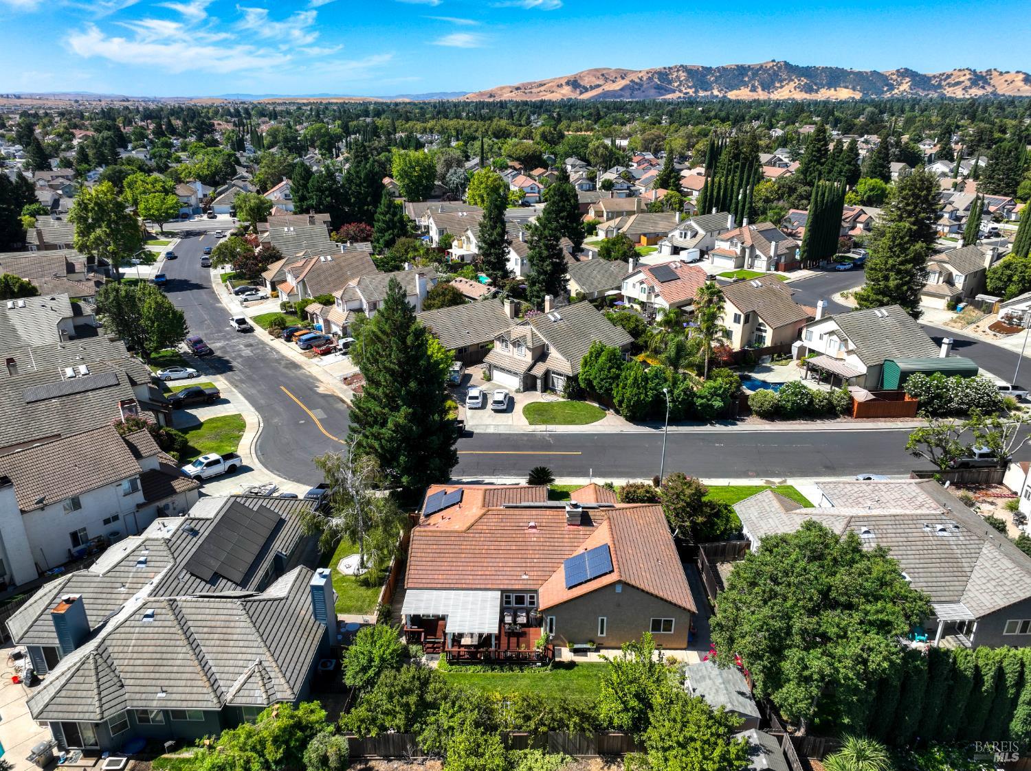 Detail Gallery Image 46 of 54 For 967 Cedar Brook Ln, Vacaville,  CA 95687 - 4 Beds | 2/1 Baths