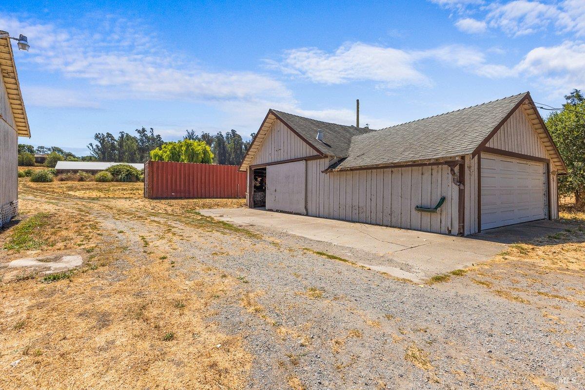 Detail Gallery Image 45 of 67 For 300 W Railroad Ave, Cotati,  CA 94931 - 3 Beds | 3 Baths