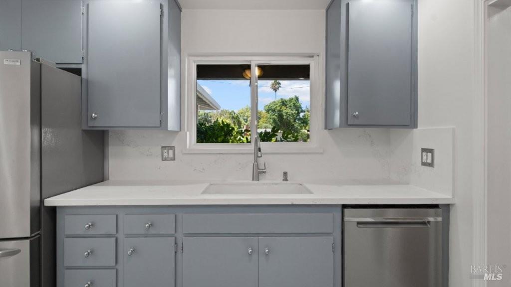 Detail Gallery Image 13 of 33 For 85 Clausing Ct, Novato,  CA 94945 - 3 Beds | 2 Baths
