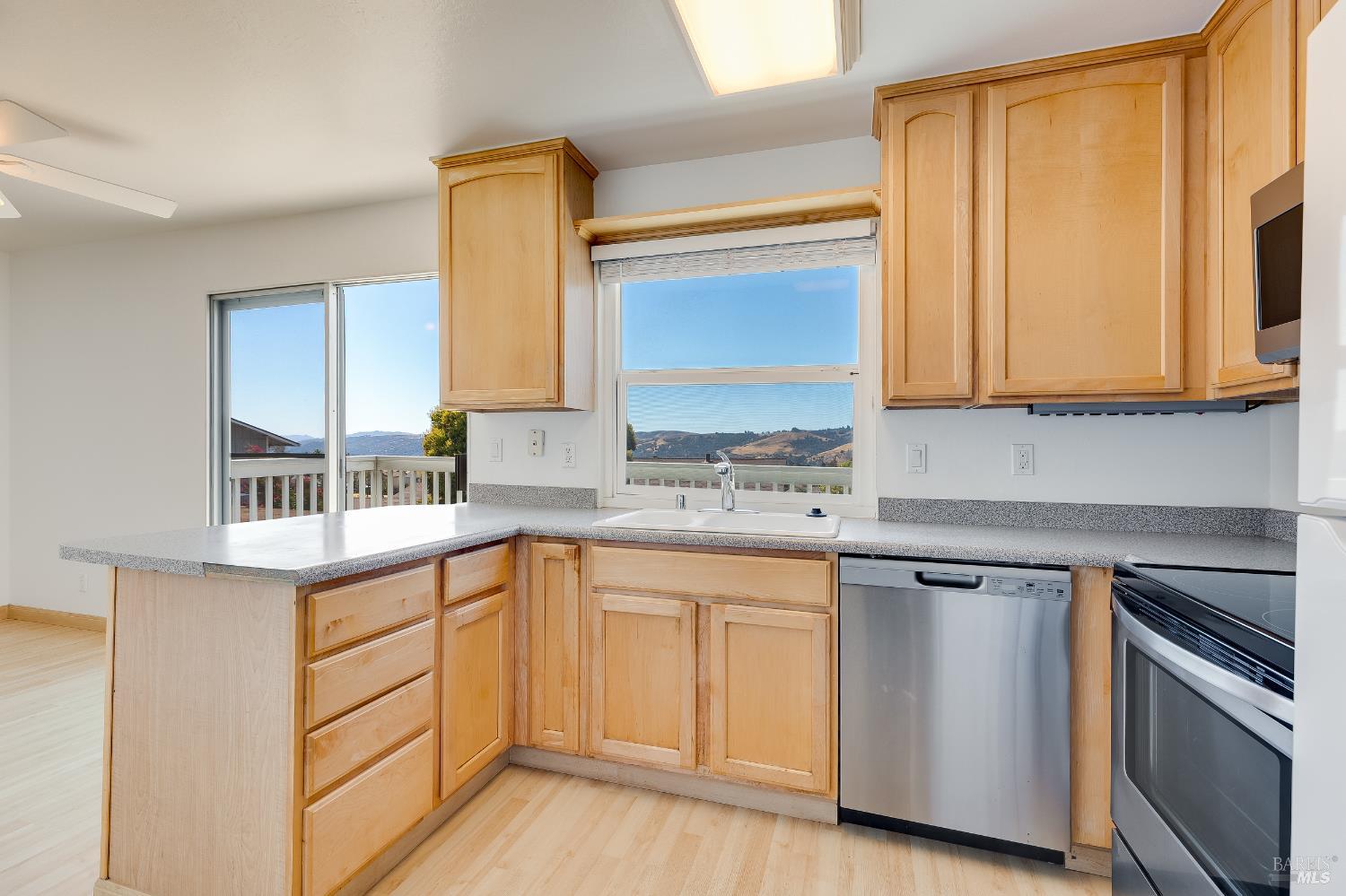 Detail Gallery Image 21 of 62 For 117 Sunset Cir #34,  Benicia,  CA 94510 - 3 Beds | 1/1 Baths