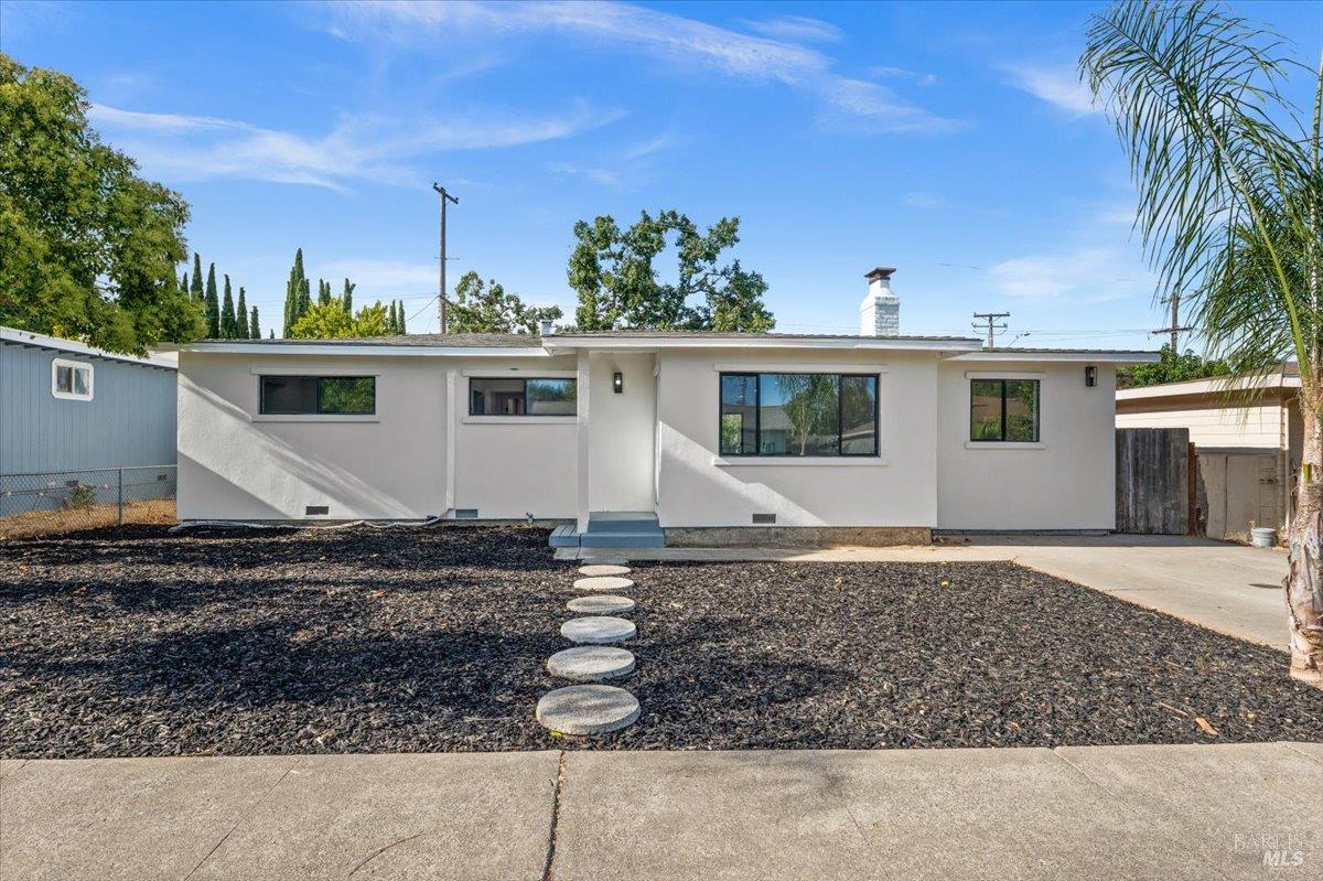 Detail Gallery Image 7 of 40 For 110 Tedford Ave, Ukiah,  CA 94565 - 4 Beds | 3 Baths