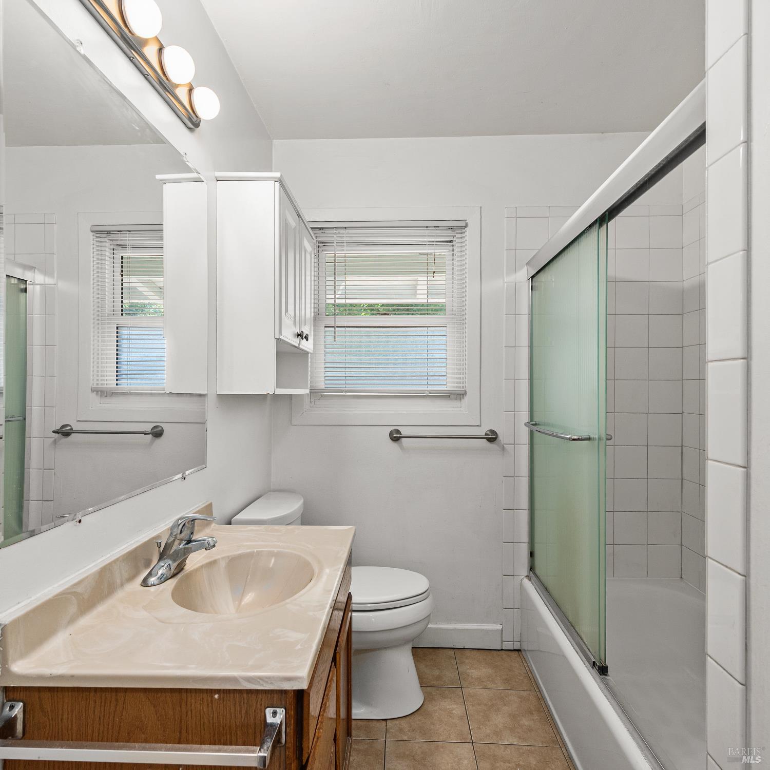 Detail Gallery Image 19 of 26 For 3469 Idaho Dr, Santa Rosa,  CA 95405 - 3 Beds | 1 Baths