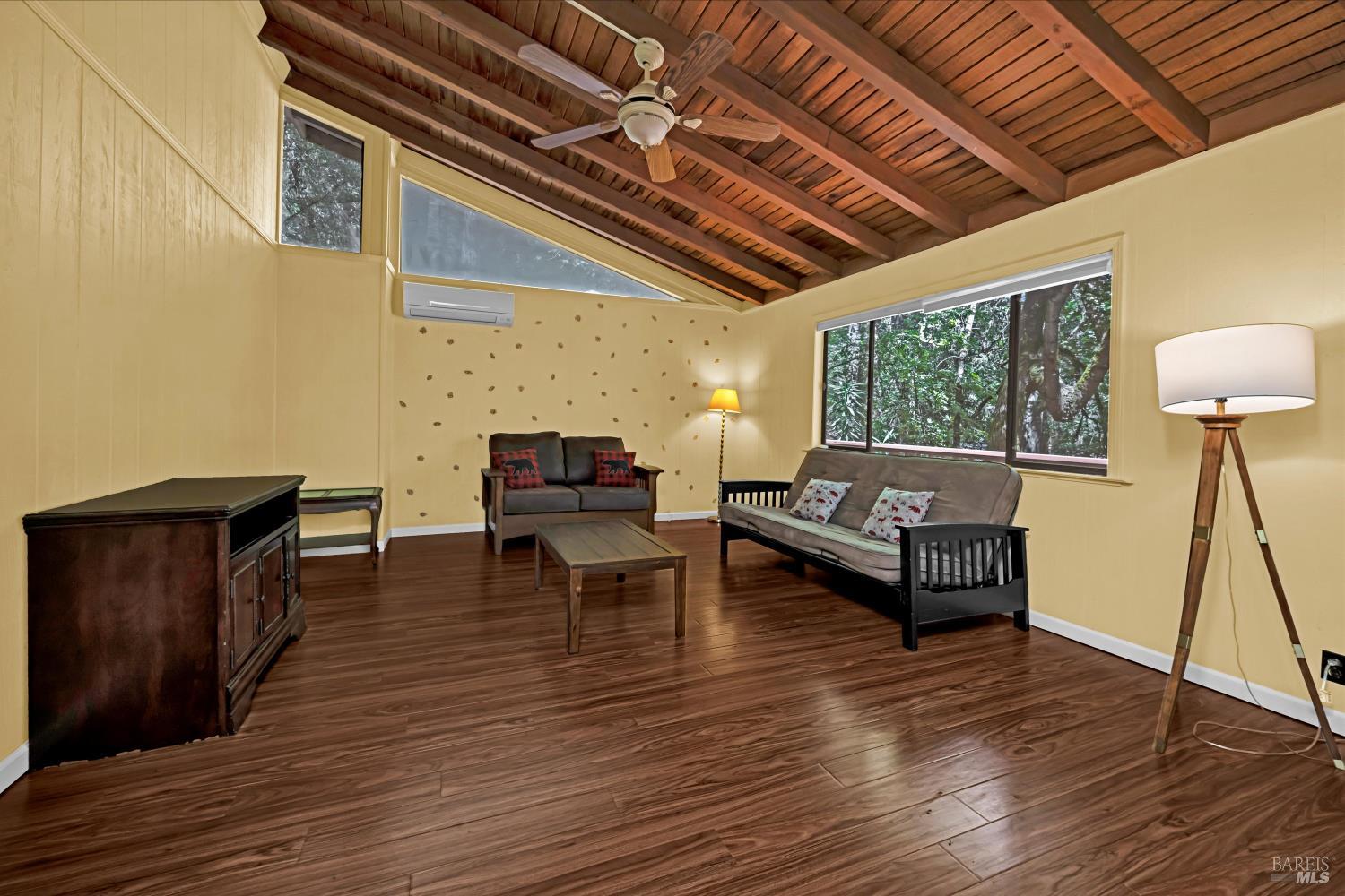 Detail Gallery Image 6 of 24 For 17097 Dogwood Way, Middletown,  CA 95461 - 2 Beds | 1 Baths