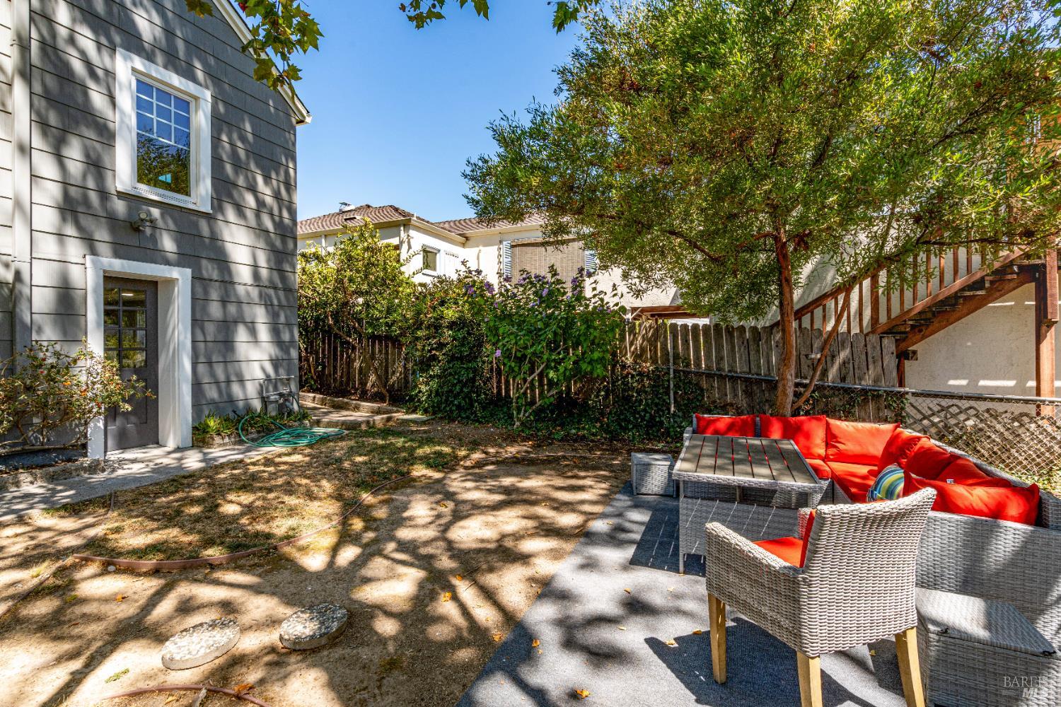 Detail Gallery Image 51 of 77 For 203 E 1st St, Napa,  CA 94559 - 4 Beds | 2/1 Baths