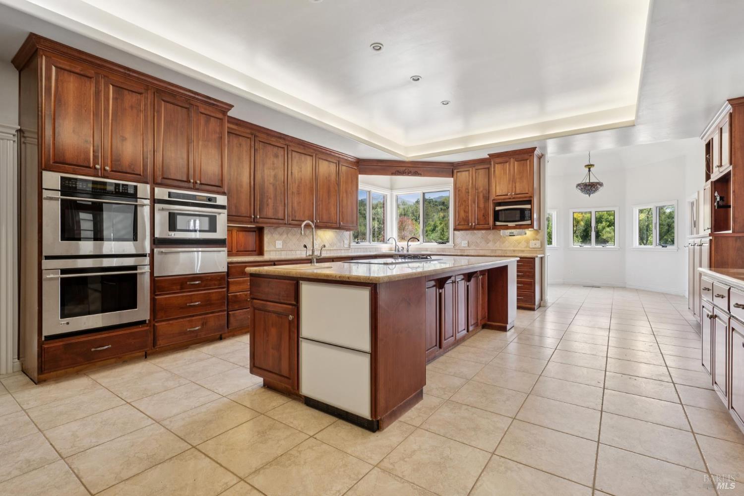 Detail Gallery Image 26 of 96 For 5151 Wild Horse Valley Rd, Napa,  CA 94558 - 4 Beds | 6/1 Baths
