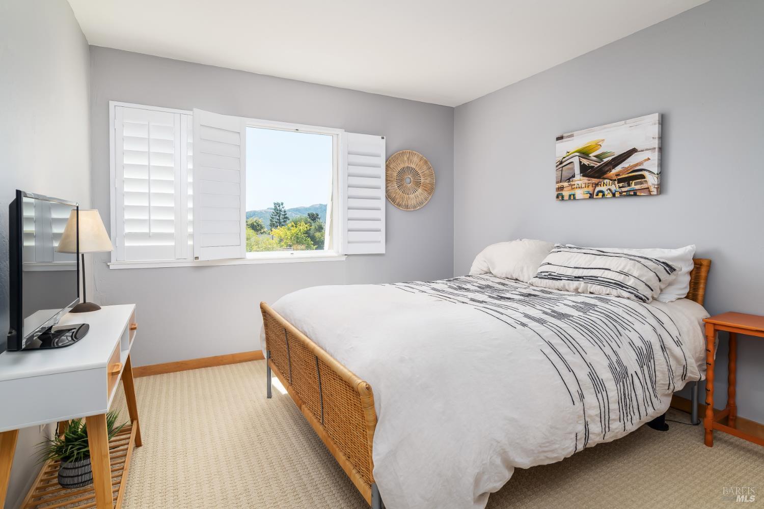 Detail Gallery Image 17 of 29 For 26 Sotelo Way, Novato,  CA 94945 - 4 Beds | 2/1 Baths