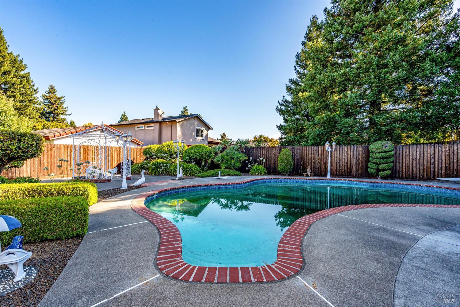 Detail Gallery Image 42 of 48 For 3968 Montrose St, Napa,  CA 94558 - 4 Beds | 3/1 Baths