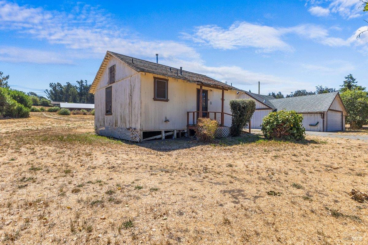 Detail Gallery Image 6 of 67 For 300 W Railroad Ave, Cotati,  CA 94931 - 3 Beds | 3 Baths