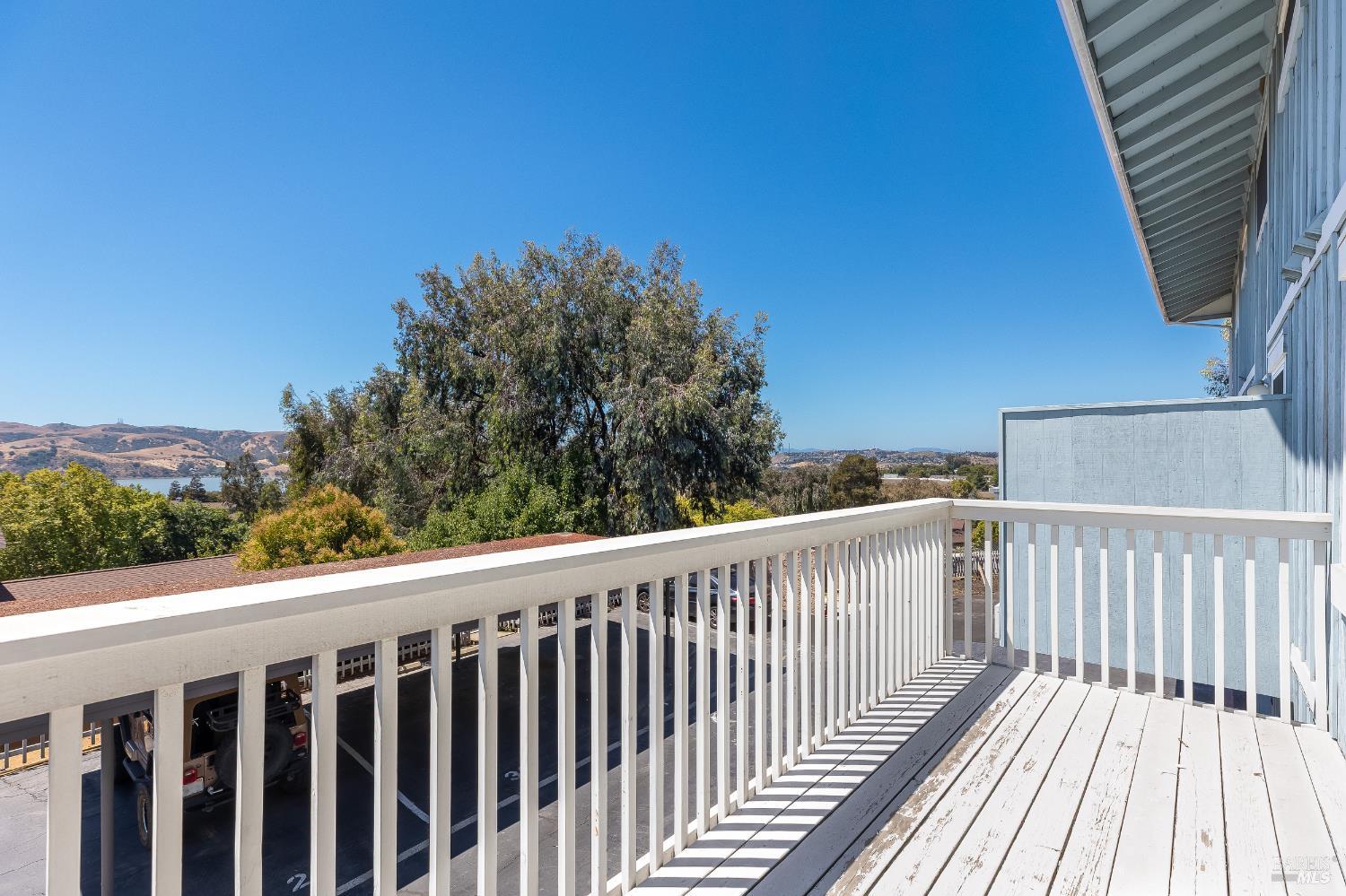 Detail Gallery Image 48 of 62 For 117 Sunset Cir #34,  Benicia,  CA 94510 - 3 Beds | 1/1 Baths