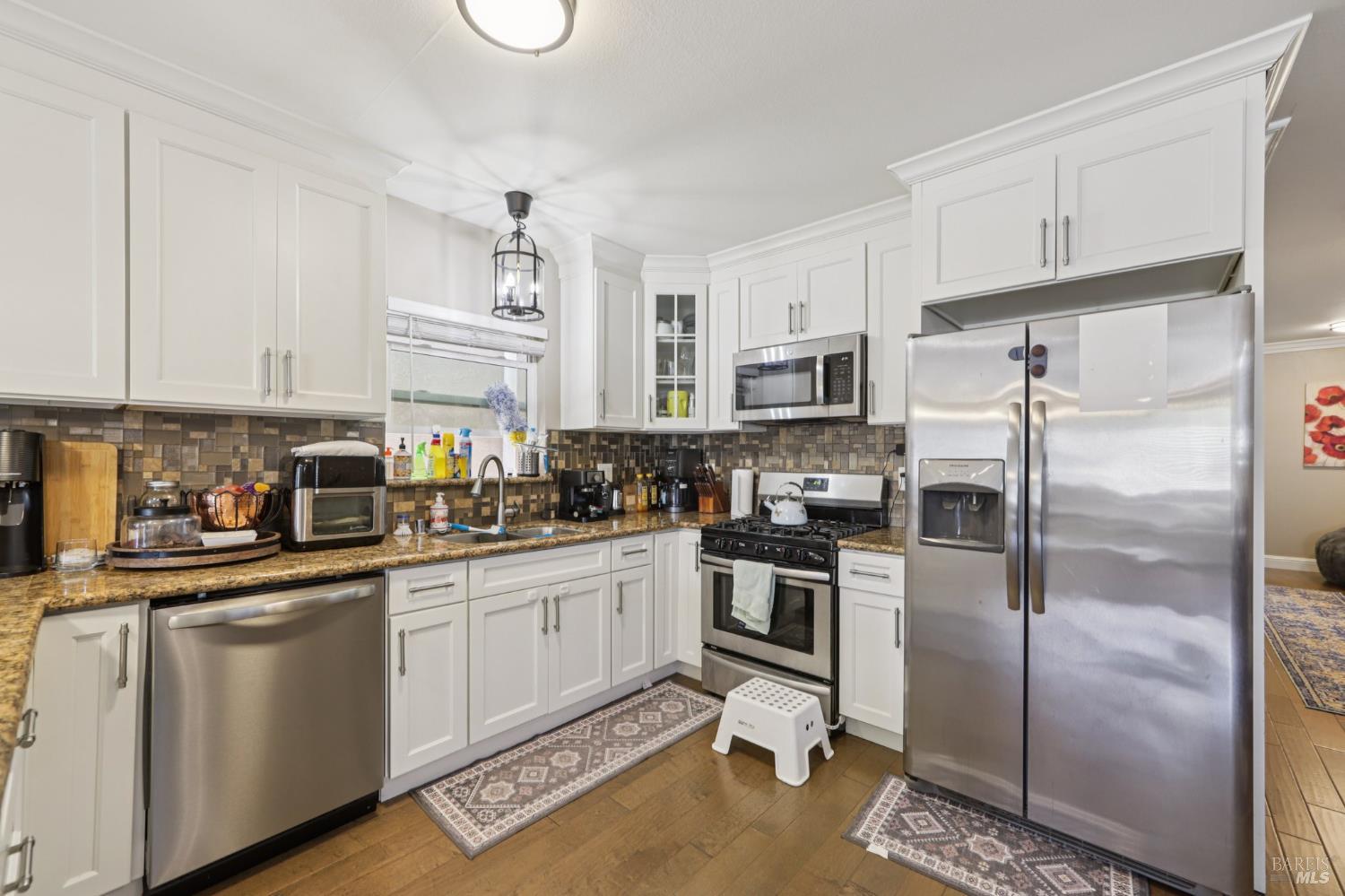 Detail Gallery Image 8 of 41 For 1210 Florida St, Vallejo,  CA 94590 - 3 Beds | 2 Baths