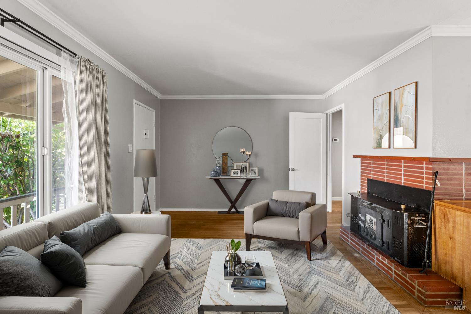 Detail Gallery Image 8 of 25 For 611 Hawthorne Ln, Willits,  CA 95490 - 2 Beds | 1 Baths