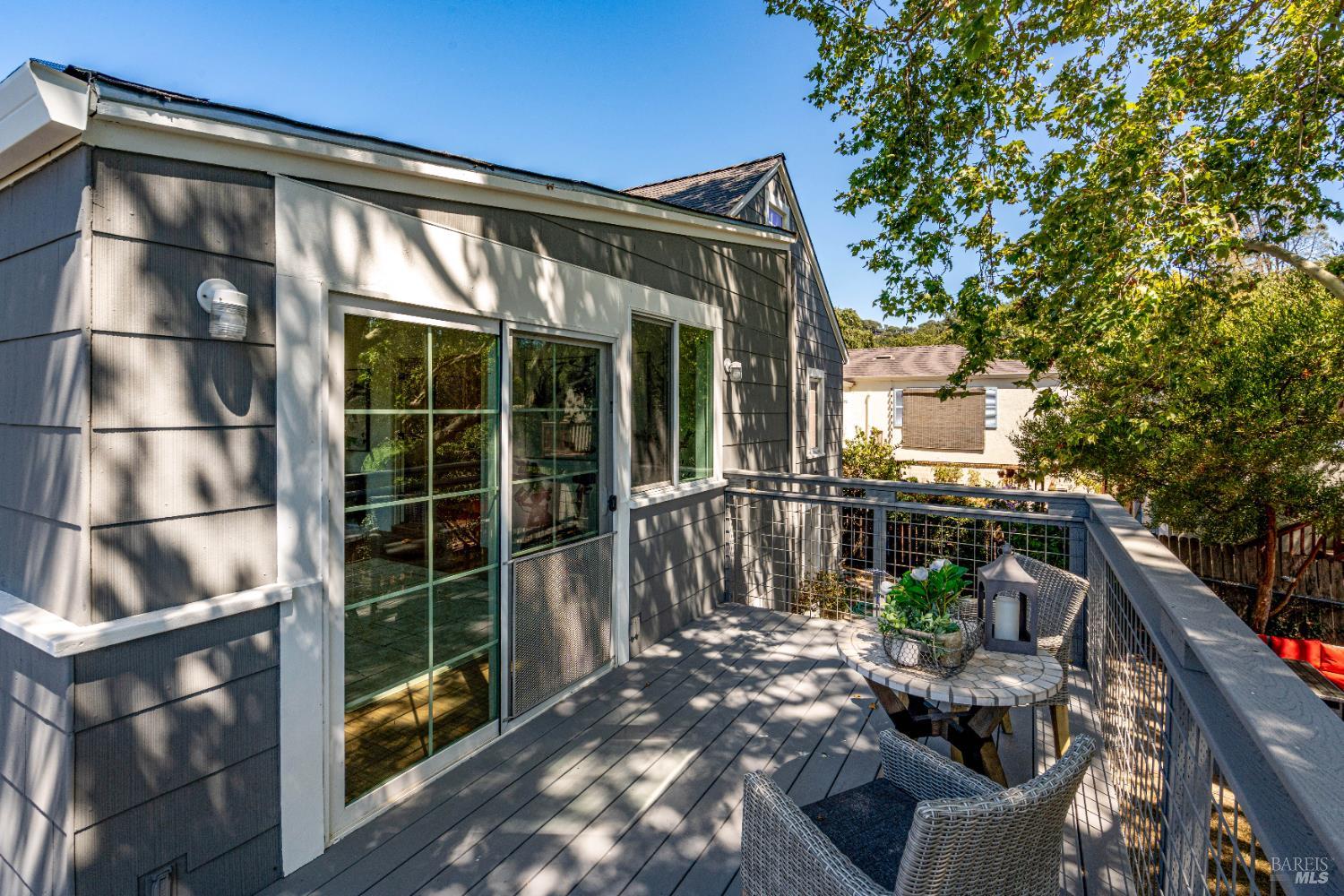 Detail Gallery Image 63 of 77 For 203 E 1st St, Napa,  CA 94559 - 4 Beds | 2/1 Baths