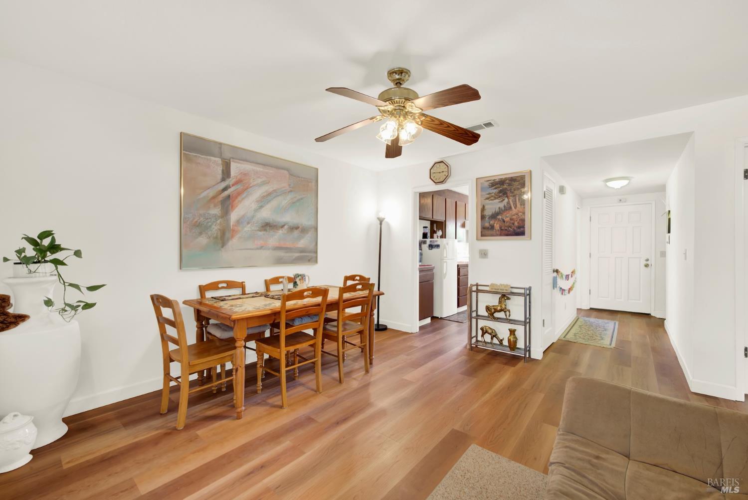 Detail Gallery Image 18 of 50 For 240 Grand Canyon Dr, Vacaville,  CA 95687 - 2 Beds | 2 Baths