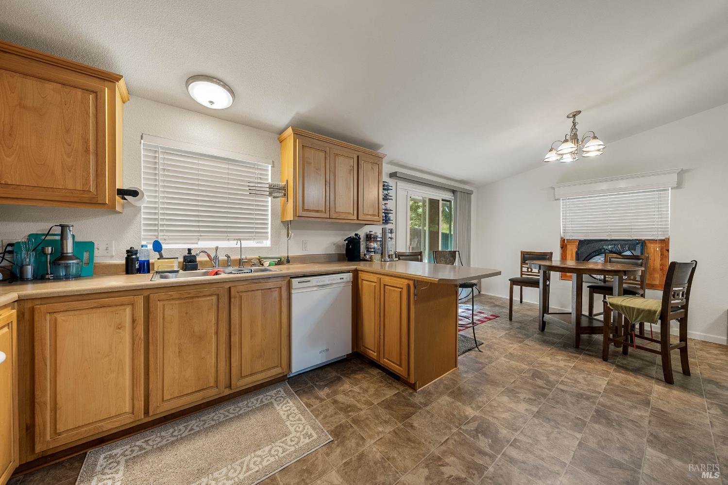 Detail Gallery Image 8 of 40 For 5187 Tomahawk Way, Kelseyville,  CA 95451 - 2 Beds | 2 Baths